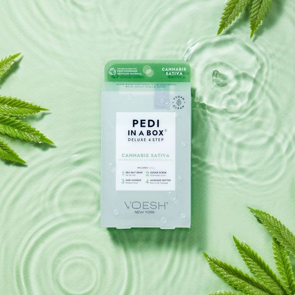 Pedi in a Box Deluxe 4 Step - Cannabis Sativa (Набір для педікюру делюкс "Конопля релакс") VPC208CBD фото