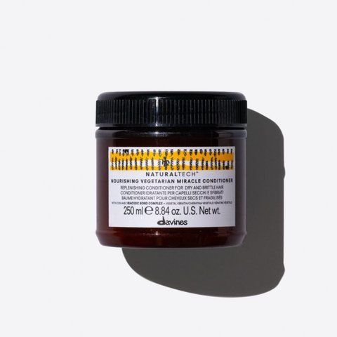Davines NATURALTECH NOURISHING Vegetarian Miracle Conditioner (Живильний кондиціонер &laquo;Вегетаріанське диво&raquo;) 114 фото